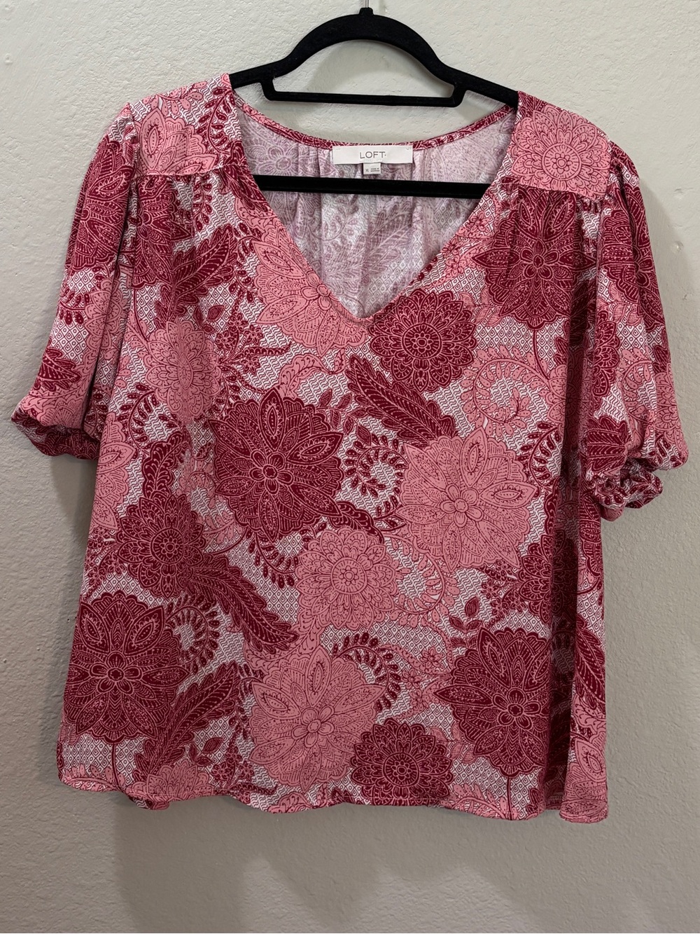 LOFT Pink Red Paisley Floral V-Neck Flutter Sleeve Blouse Size XL